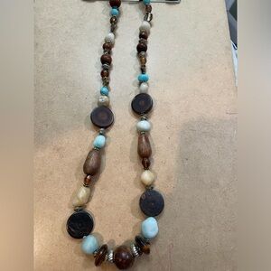 Bead necklace
